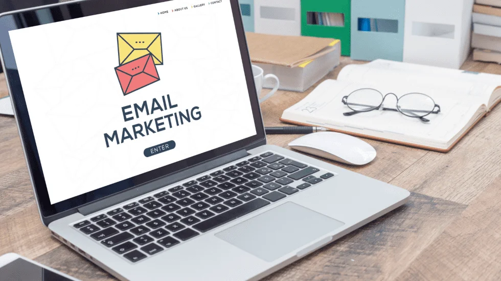 Email M 1