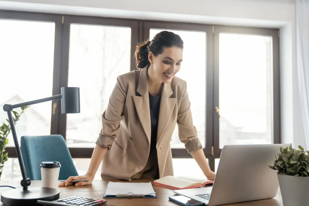 woman working in the office 2022 02 24 01 31 25 utc 2